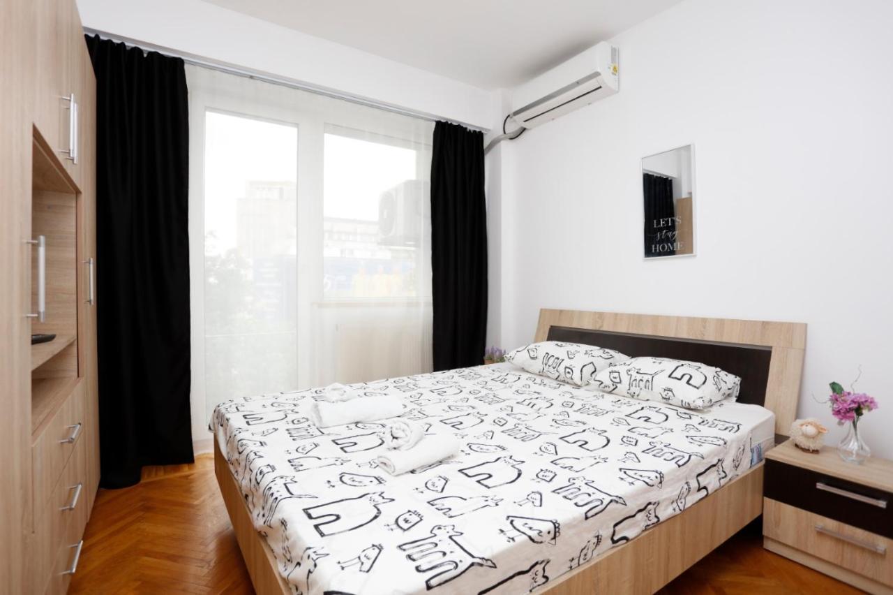 Rico'S 3 Bedroom City Center Apartment Bukarest Exterior foto